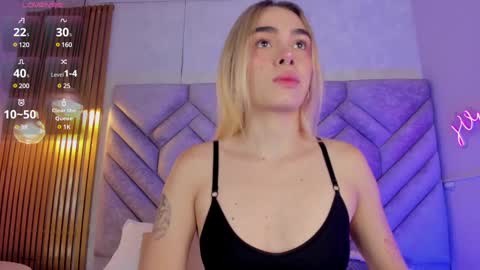 Snapshot of lucyvegaa1 chatting on 12/23/24, 11:36 Lucy Vega online show from 12/23/24, 11:36