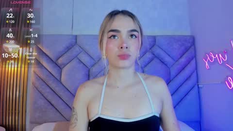 Snapshot of lucyvegaa1 chatting on 12/26/24, 11:54 Lucy Vega online show from 12/26/24, 11:54