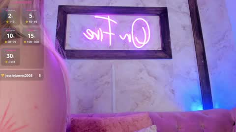 Snapshot of lucyvegaa1 chatting on 01/06/25, 03:53 Lucy Vega online show from 01/06/25, 03:53