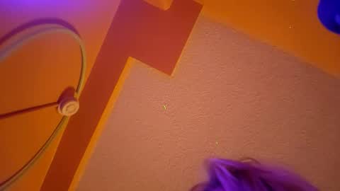 Lucy Vybes and Go-Gert online show from 11/26/25, 10:27