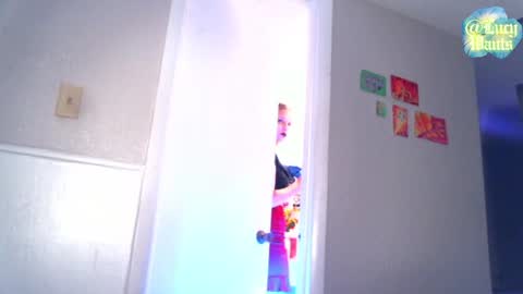 Snapshot of lucywants chatting on 07/17/26, 02:07 Goddess Lucy lucywants online show from 07/17/26, 02:07