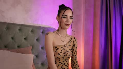Snapshot of lucywilow chatting on 04/28/26, 02:10 LucyWillow online show from 04/28/26, 02:10