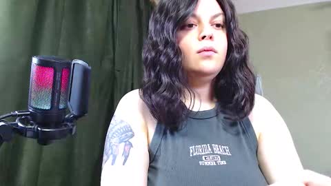 Call me Lucy online show from 09/17/25, 10:28