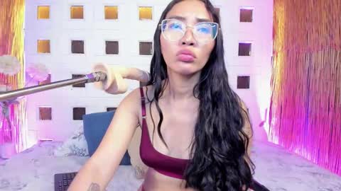 Lucy Liiu online show from 03/03/26, 09:42