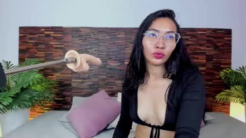 Lucy Liiu online show from 03/27/26, 12:05