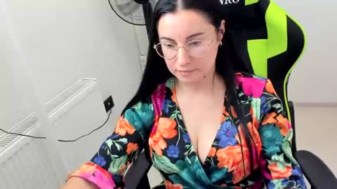 Lucy online show from 07/20/26, 10:39