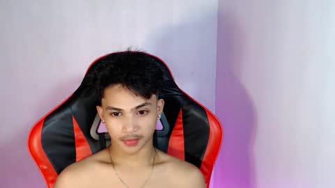 Snapshot of luda_69 chatting on 10/14/25, 12:17 luda_69 online show from 10/14/25, 12:17