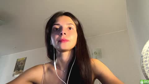 Snapshot of ludivinablice chatting on 07/21/26, 01:46 Mika online show from 07/21/26, 01:46