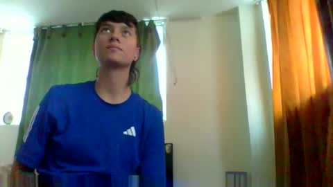 lugiiz05_ online show from 10/29/25, 08:10