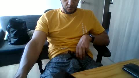 Snapshot of luhizu87871987 chatting on 06/17/26, 07:37 luhizu87871987 online show from 06/17/26, 07:37