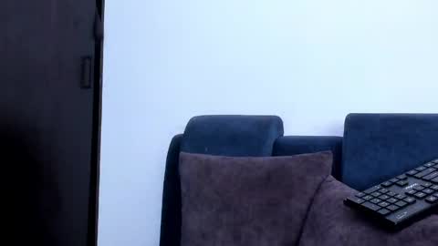 luielli online show from 04/14/26, 05:19