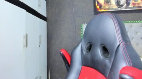 Luigi Independent model online show from 04/08/26, 04:34