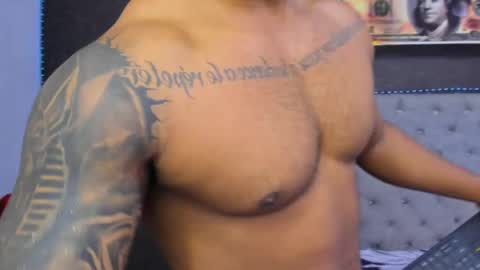 Luigi Independent model online show from 04/17/26, 11:13