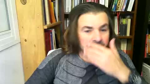 Snapshot of luigijohn chatting on 11/24/25, 06:40 LUIGIJOHN online show from 11/24/25, 06:40