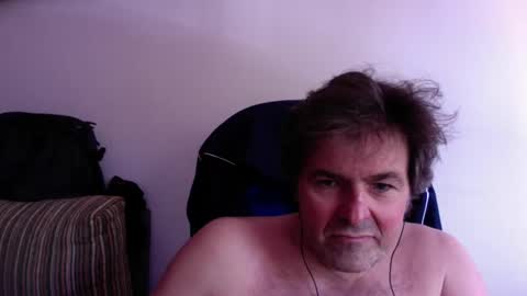Snapshot of luigijohn chatting on 03/29/26, 11:43 LUIGIJOHN online show from 03/29/26, 11:43