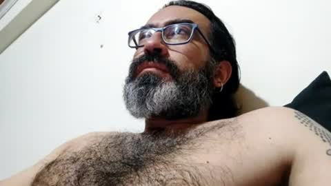 Snapshot of luis2988z chatting on 06/23/26, 04:10 Hairyman online show from 06/23/26, 04:10