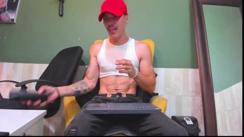 Snapshot of luis_as chatting on 01/16/25, 02:41 Luis AS online show from 01/16/25, 02:41