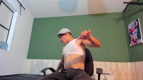 Snapshot of luis_as chatting on 02/07/25, 09:37 Luis AS online show from 02/07/25, 09:37