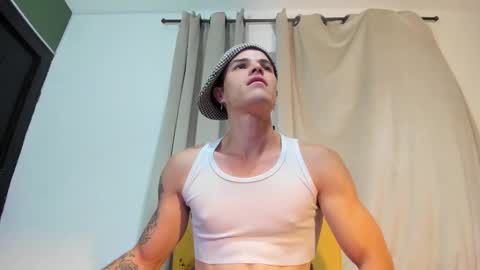 Snapshot of luis_as chatting on 02/10/25, 09:58 Luis AS online show from 02/10/25, 09:58