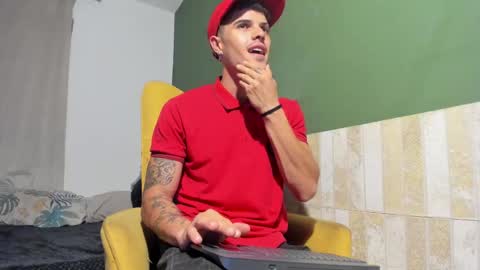 Snapshot of luis_as chatting on 02/22/25, 06:41 Luis AS online show from 02/22/25, 06:41