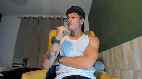 Snapshot of luis_as chatting on 02/26/25, 09:16 Luis AS online show from 02/26/25, 09:16