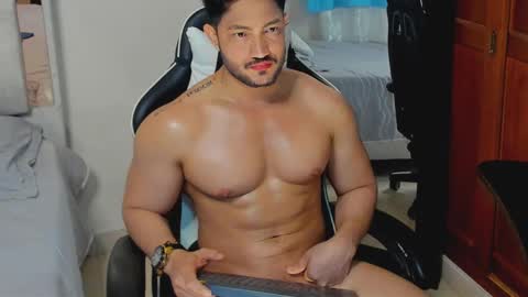 luis_baptista online show from 10/14/25, 06:03
