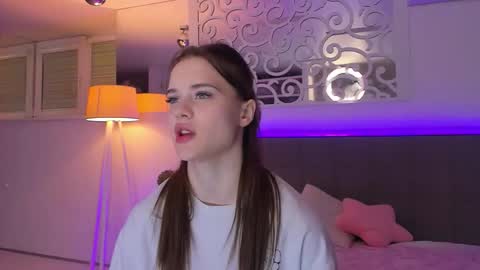 LuisaClover online show from 03/01/26, 08:00