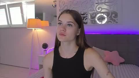 Snapshot of luisaclover chatting on 07/11/26, 12:19 LuisaClover online show from 07/11/26, 12:19