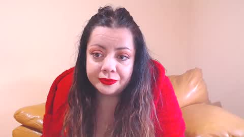Snapshot of luisahornydoll chatting on 01/19/25, 02:06 Cassie online show from 01/19/25, 02:06