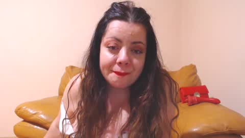 Snapshot of luisahornydoll chatting on 01/19/25, 11:43 Cassie online show from 01/19/25, 11:43