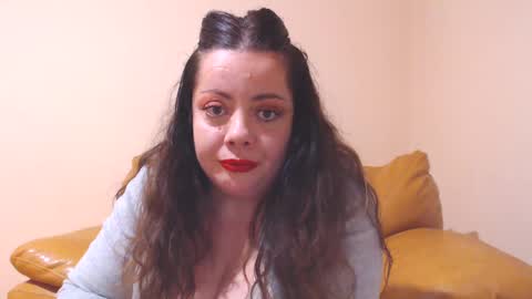 Snapshot of luisahornydoll chatting on 01/24/25, 05:42 Cassie online show from 01/24/25, 05:42