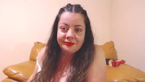 Snapshot of luisahornydoll chatting on 02/20/25, 05:18 Cassie online show from 02/20/25, 05:18