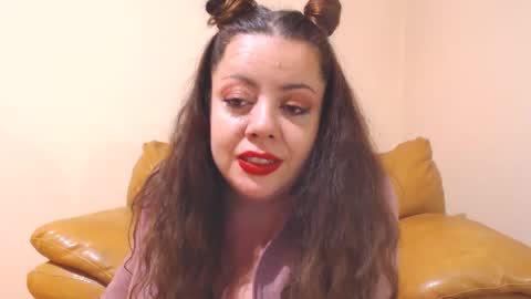 Snapshot of luisahornydoll chatting on 09/18/25, 08:22 Cassie online show from 09/18/25, 08:22
