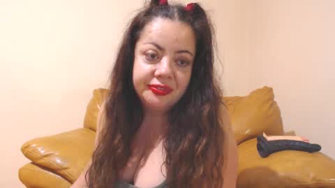 Snapshot of luisahornydoll chatting on 10/12/25, 11:26 Cassie online show from 10/12/25, 11:26
