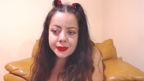 Snapshot of luisahornydoll chatting on 10/14/25, 08:31 Cassie online show from 10/14/25, 08:31