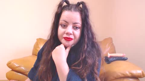 Cassie online show from 12/01/25, 08:08