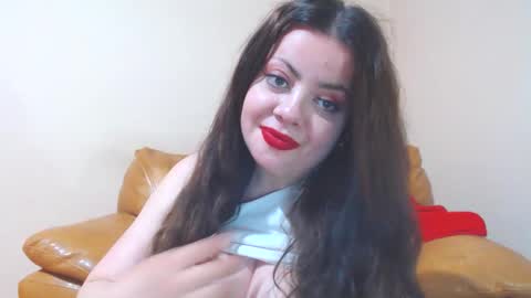 Snapshot of luisahornydoll chatting on 04/18/26, 07:58 Cassie online show from 04/18/26, 07:58