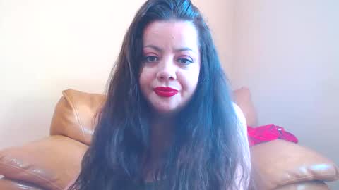 Snapshot of luisahornydoll chatting on 05/27/26, 07:38 Cassie online show from 05/27/26, 07:38