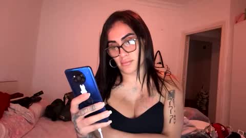Luisa Monsters online show from 10/06/25, 06:49