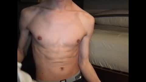 Luis online show from 12/28/24, 11:37