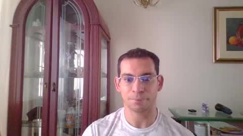 Luis online show from 10/17/25, 03:25