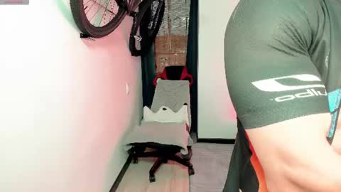 Snapshot of luisfernikesportboy chatting on 07/24/26, 11:25 Luis Fer PVT IS OPEN online show from 07/24/26, 11:25