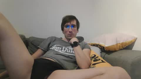 Luis online show from 12/03/25, 10:19