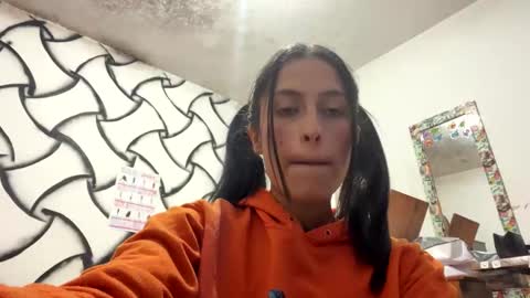 Snapshot of luissa_p chatting on 06/07/26, 03:21 Luissa online show from 06/07/26, 03:21