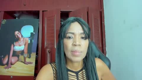 Snapshot of luissa_s1 chatting on 12/17/24, 11:17 Luissa online show from 12/17/24, 11:17