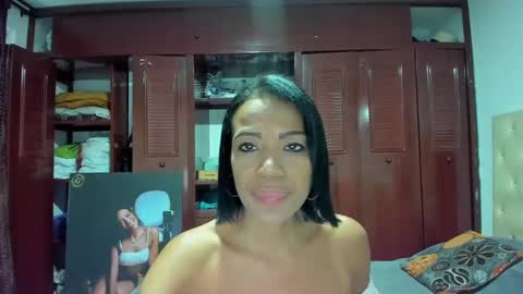 Snapshot of luissa_s1 chatting on 12/31/24, 11:31 Luissa online show from 12/31/24, 11:31