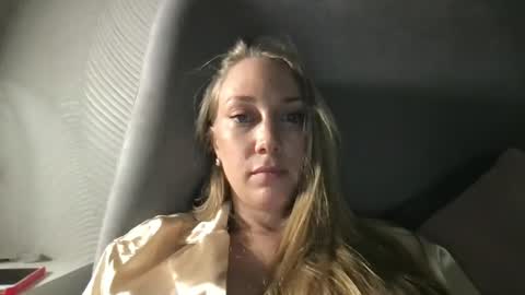 luiva13 online show from 02/03/25, 08:13