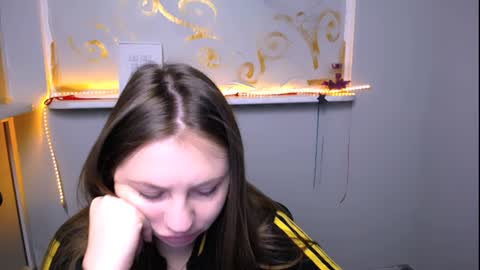 Luiza online show from 12/08/24, 07:05