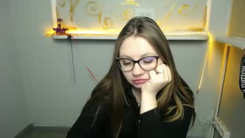 Luiza online show from 02/14/25, 10:59