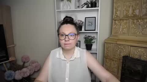 Snapshot of luizaheems_ chatting on 06/28/26, 05:57 Luiza online show from 06/28/26, 05:57